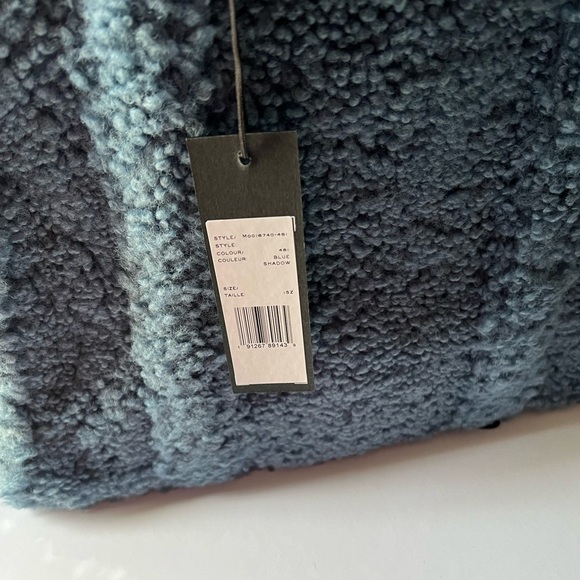 The Teddy Medium Faux Fur Tote Bag Shadow Blue - Picture 4 of 10